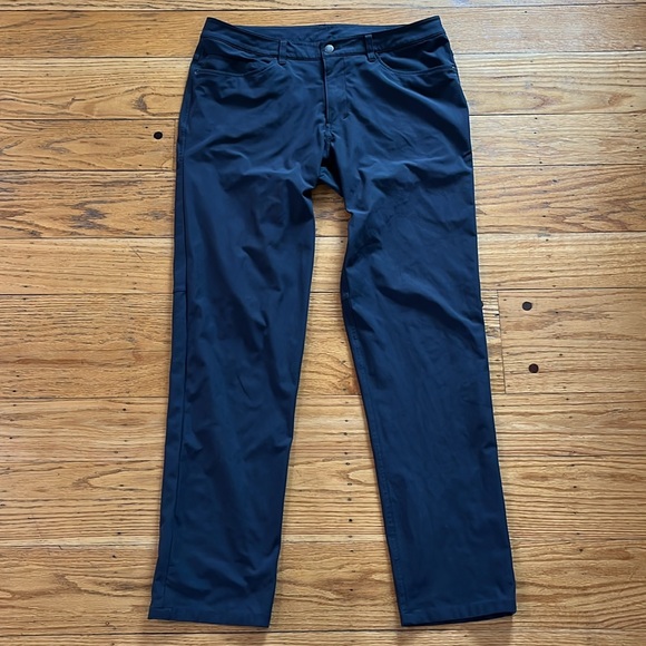 Lululemon ABC Pant Classic *34" - Black - Picture 5 of 12